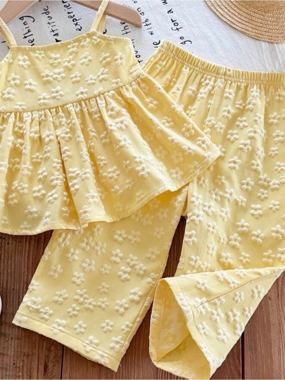 2-3t Shein Kids Yellow Floral Textured Set